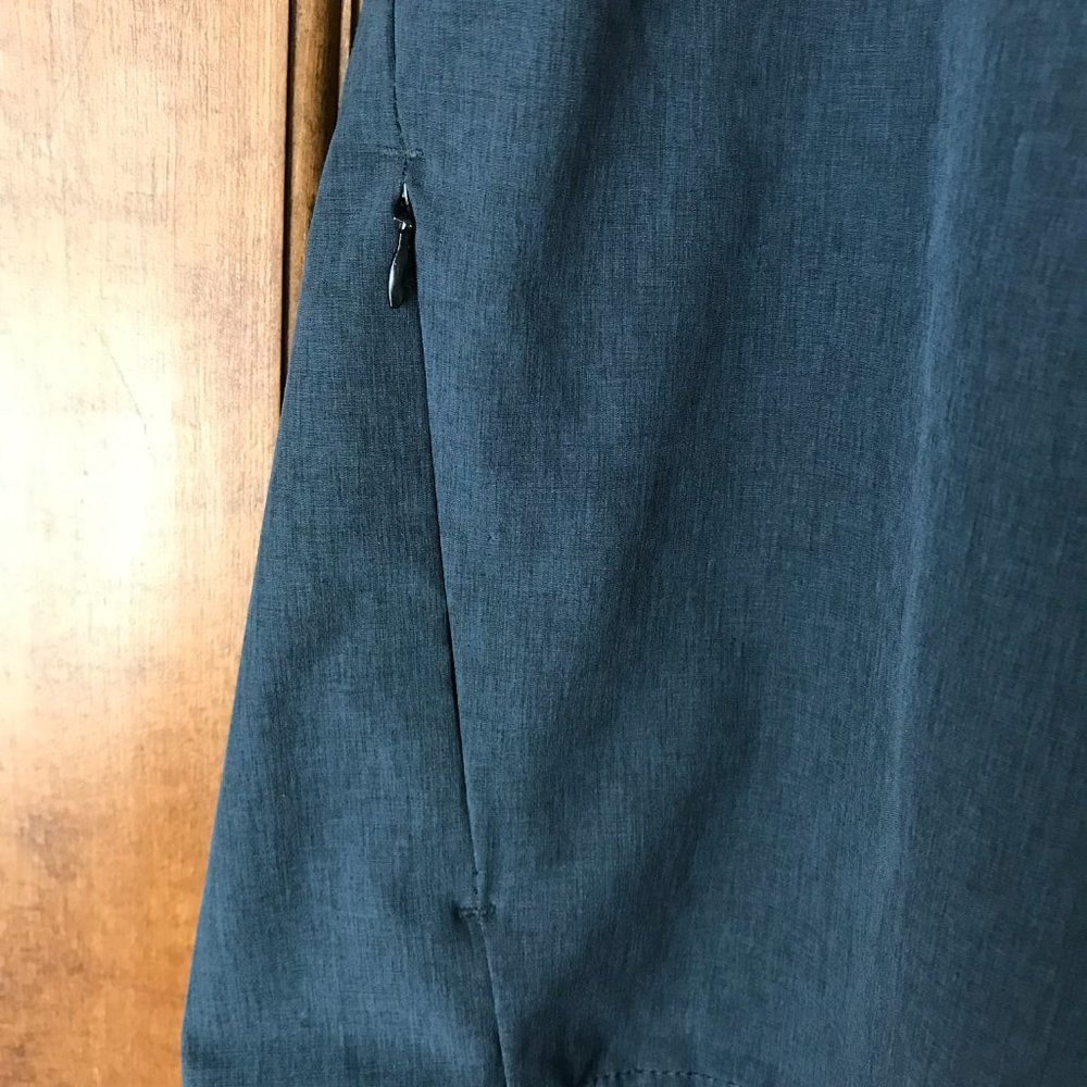 Kenneth Cole Flat Front Blue Heather Lightweight Tech Shorts Size 36 - Picture 6 of 11
